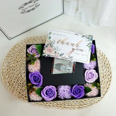 LOVELY FARM 香皂花康乃馨驚喜錢盒, 混合紫色