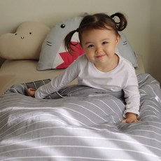 DECOVIEW 小鯊魚記憶海綿四季莫代爾午睡被+睡墊+枕頭+枕芯+收納袋, 淺海軍藍+象牙白(被子)+混色(枕頭)+米色(午睡墊)