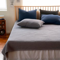 The Zari 素色純棉絎縫防水床墊毯組, 中性灰