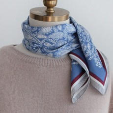 Vavisoo 迷你 Summit 絲巾 + 禮物盒