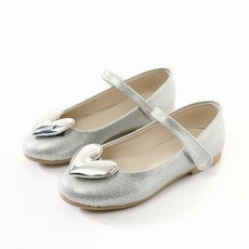 Rabbit Foot 女童款飽滿愛心皮鞋