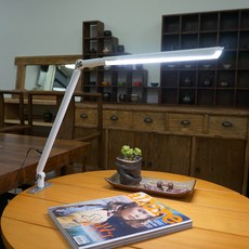 아이클 책상고정 LED스탠드 WJK-251C, 화이트