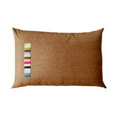 布質靠墊, 棕色