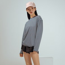 VENDIS 女男孩遇見女孩防曬上衣 M226 + 沙灘褲開衩短褲 A521 套裝