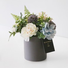 BLOOMING&ME Pom Pong Ball 花綠色裝飾中心裝飾品, 藍色（乒乓球）、藍色繡球花（花）, 1個