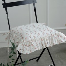 花紋褶邊坐墊套, 勞倫象牙