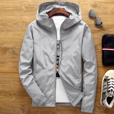 WIZI 大尺碼素色連帽防風夾克 WI064J