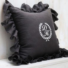 DK HOME 月桂樹刺繡亞麻荷葉邊抱枕 含枕芯, 炭灰色