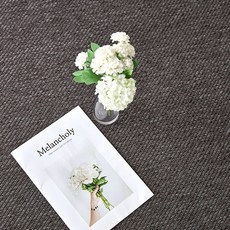 이니띠움 엘리엇 헤링본 자가드 사이잘룩 러그