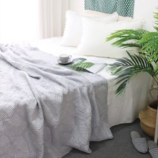 葉子圖案絎縫人造絲夏季薄被, 灰色