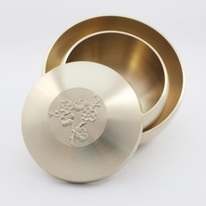 Yeinjeontongyugigongbang 傳統梅花紋玉雕餐具套組, 單色, 玉餐具+玉碗+蓋子