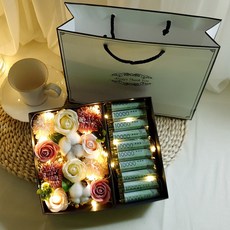 LOVELY FARM 香皂花康乃馨閃亮花朵零用錢盒, 粉紅色, 1個