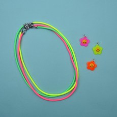 Merciband 螢光微笑口罩帶 +花朵吊墜3入