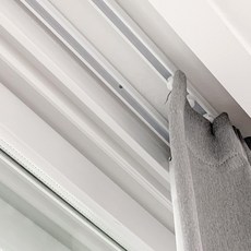 I AM HOME 雙簾軌, 白色的