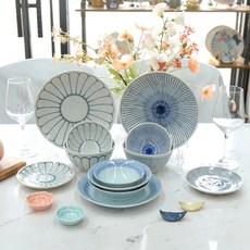 Marui Fiorita 花朵與藍色雙人新婚餐具組 12件組, 花朵圖案 + 藍線圖案, 11種餐具