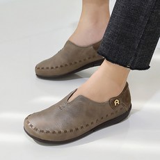 GISSE 女款羊皮休閒鞋