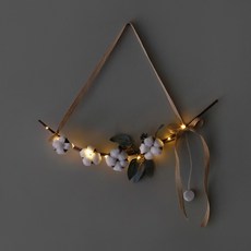 BLOOMING&ME 棉花造型半圓牆掛飾+燈串 10燈, 混色