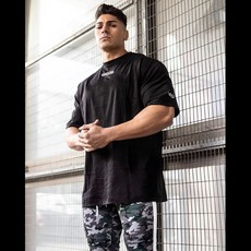 VQ 男士健身服 Muscle Fit Overfit Arm Logo 短袖 T恤