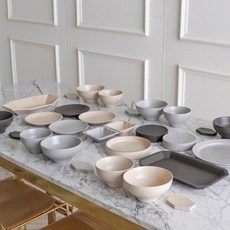 KIMSUNGHUN CERAMICS Signature Matt Classic 6 人家用餐具套組 30p, 現代套裝, 10種餐具