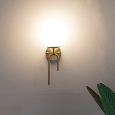 Bella 1等壁燈, 金子