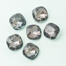 Nail Is All About Materials 枕形切割美甲鑽 M, 灰色, 30個