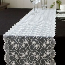 The Sketch雛菊蕾絲餐桌桌旗, 白色的, 8人