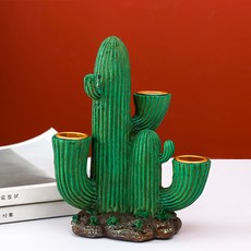 點燃火焰的仙人掌燭台, 綠色