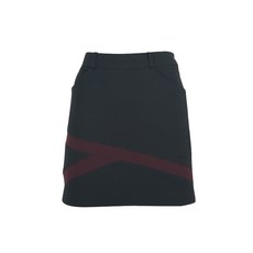 Ferra US 亞鐵 Y 配色高爾夫裙褲裙 ASBU4104F0