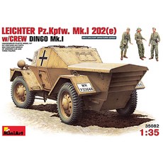 Miniart 1:35 LEICHTER Pz.kpfw. 202(e) w/Crew Dingo Mk.I塑膠模型裝甲車 35082, 1個