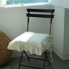 荷葉邊坐墊, 奶油