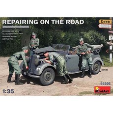 미니아트 35295 1/35 Repairing on Road Type 170V Cabrio and 4 Figure 프라모델, 1개