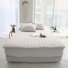 MC BEDDING 防過敏柔軟條紋絎縫床墊, 米色