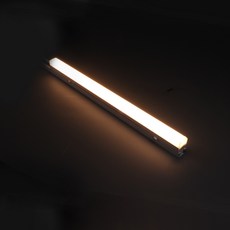 WONHA 纖薄環保 T5 線條 LED 燈 黑色燈體 600mm 10W, 燈泡色, 1個