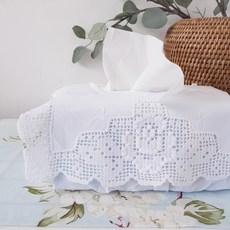 鉤針刺繡衛生紙盒套, 白色的