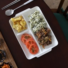 基本款方形陶瓷分享餐盤, 白色的