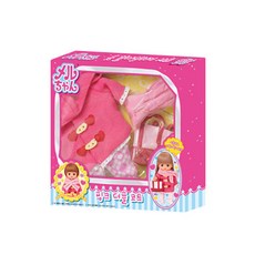 Mell Chan 小美樂 粉紅色牛角釦大衣娃娃, 混合顏色