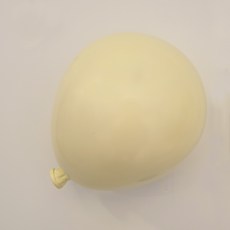 Abode 壁掛氣球裝飾品, 黃色的