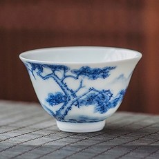 Kyungdeukjin青花松竹梅茶杯, 歌曲, 1個