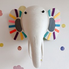 아보드 북유럽 헌팅트로피, 코끼리
