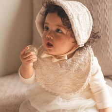 MRS.UI DONG 嬰兒刺繡髮帶+圍兜