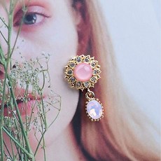 Merciband 寶石鈦針耳環