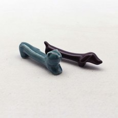 Dalsogeum 韓國製手工陶瓷貓狗筷架 狗狗 + 貓咪組合, 深紫色霧面(狗狗), 孔雀色亮面(貓咪), 1套