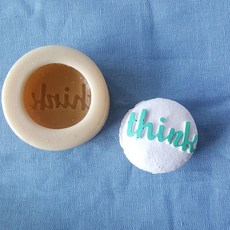 ANGLE THING 訊息馬卡龍 Think 矽膠模具 2入, 單一顏色