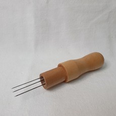 3針木柄羊毛氈戳針, 1個