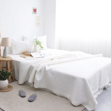 MAISONTEXTILE 黑標細條紋豐基人造絲棉花夏季涼墊兼床罩, 白色