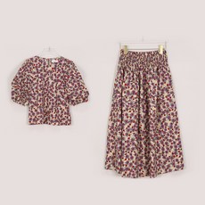 OKI 女款碎花泡泡短袖T恤+鬆緊綁帶碎花長裙套裝, 紫色的