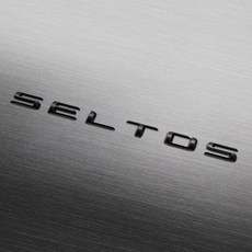 BRENTHON DESIGN 寬版字母徽章 BWE-STSK, KIA Seltos, 半光澤黑