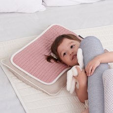 BEBE SMITH 絎縫枕頭墊, 粉色北極熊款