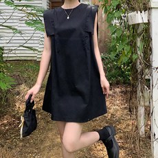 ViVEMO 女款簡約線條無袖迷你連身裙 00316 含大尺碼, 黑色