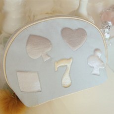 Bella Jane舒適刺繡攜帶型化妝包